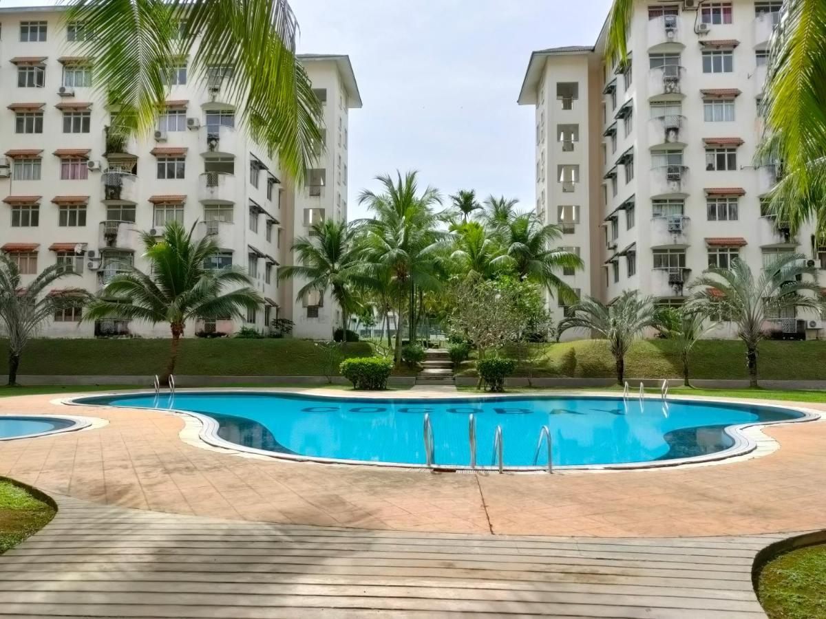 Budget 2-Bedroom@Cocobay Resort Condominium Port Dickson Ngoại thất bức ảnh